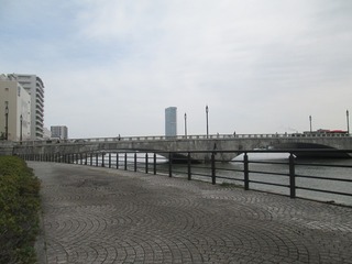 vn0437.jpg